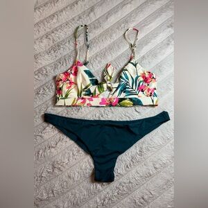 Billabong Floral Cheeky Bikini Set with Tropical Print